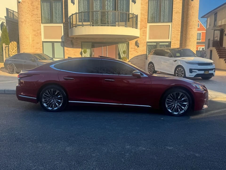 2018 Lexus LS 5th Gen - Image 2 of 12