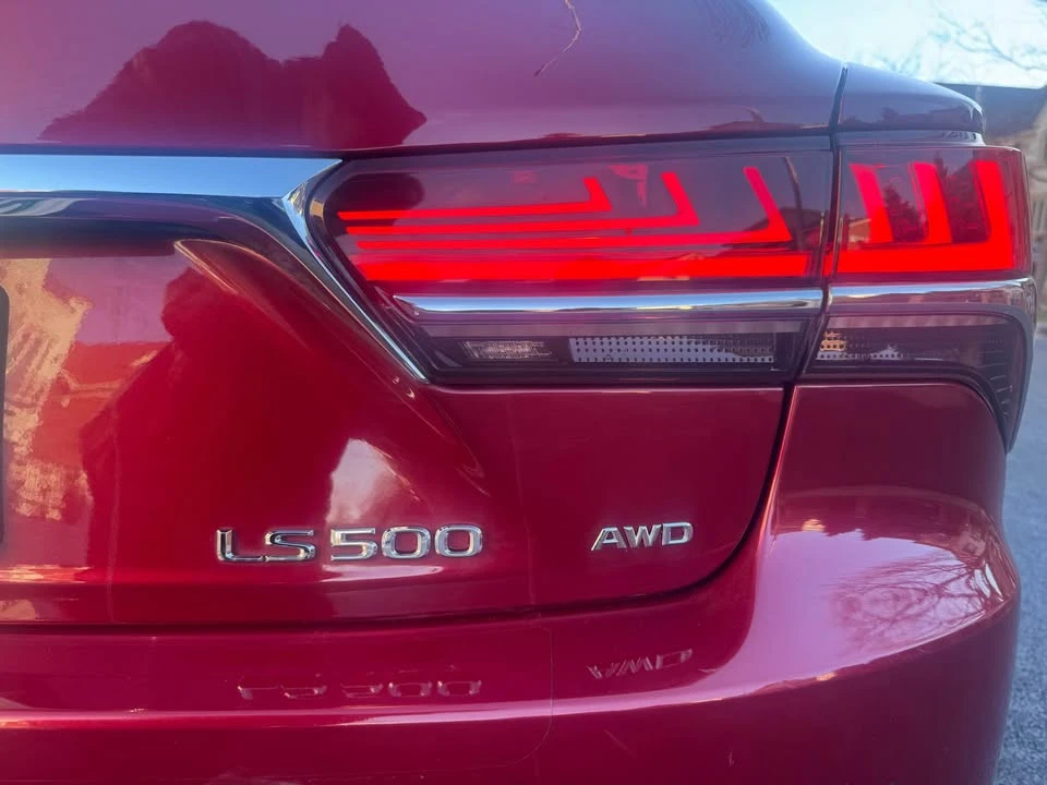 2018 Lexus LS 5th Gen - Image 7 of 12