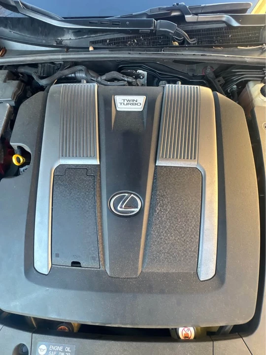2018 Lexus LS 5th Gen - Image 9 of 12