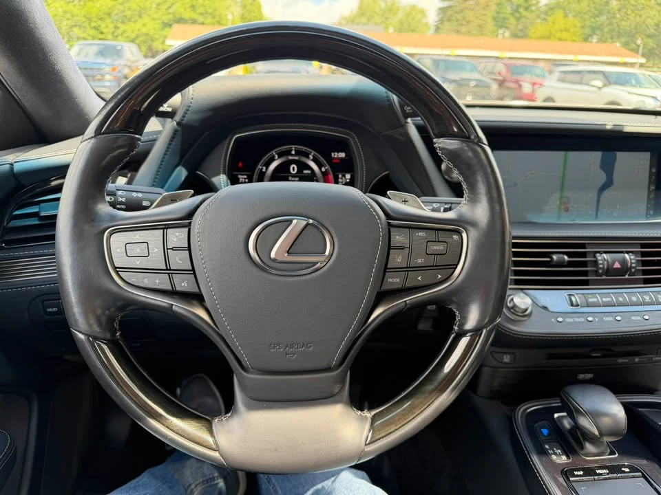 2019 Lexus LS 5th Gen - Image 13 of 20