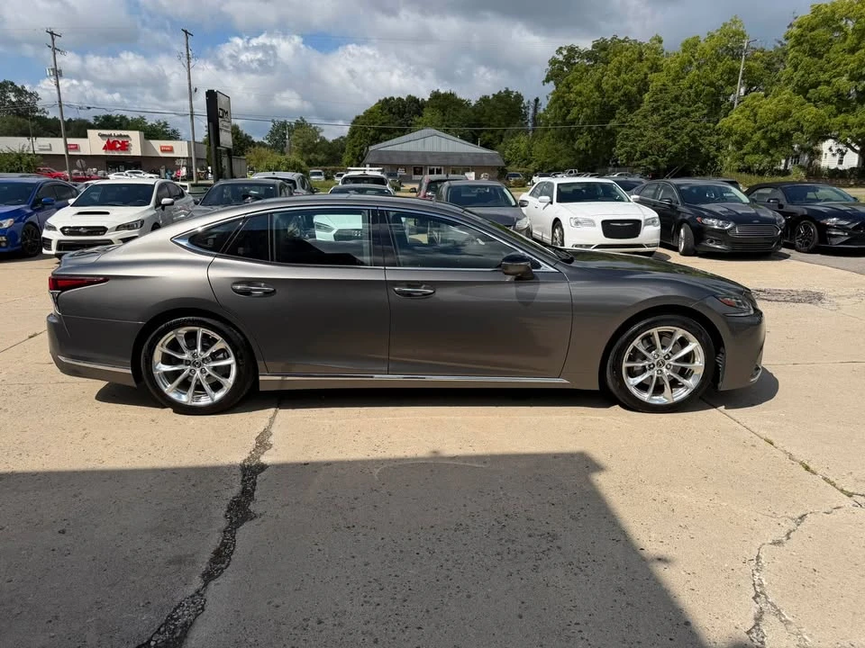 2019 Lexus LS 5th Gen - Image 8 of 20