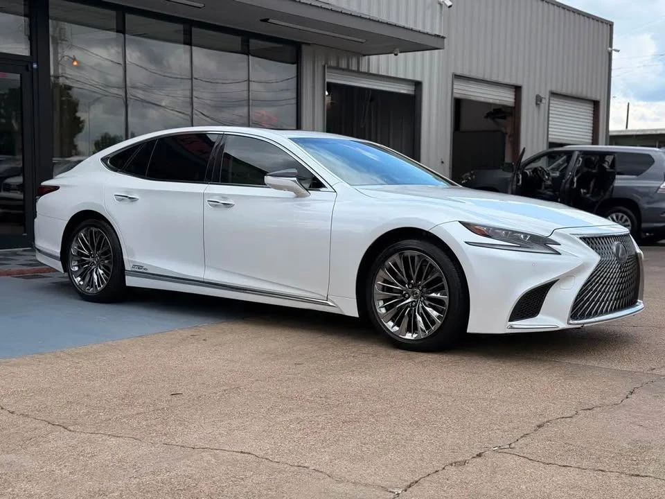 2019 Lexus LS 5th Gen - Image 5 of 20