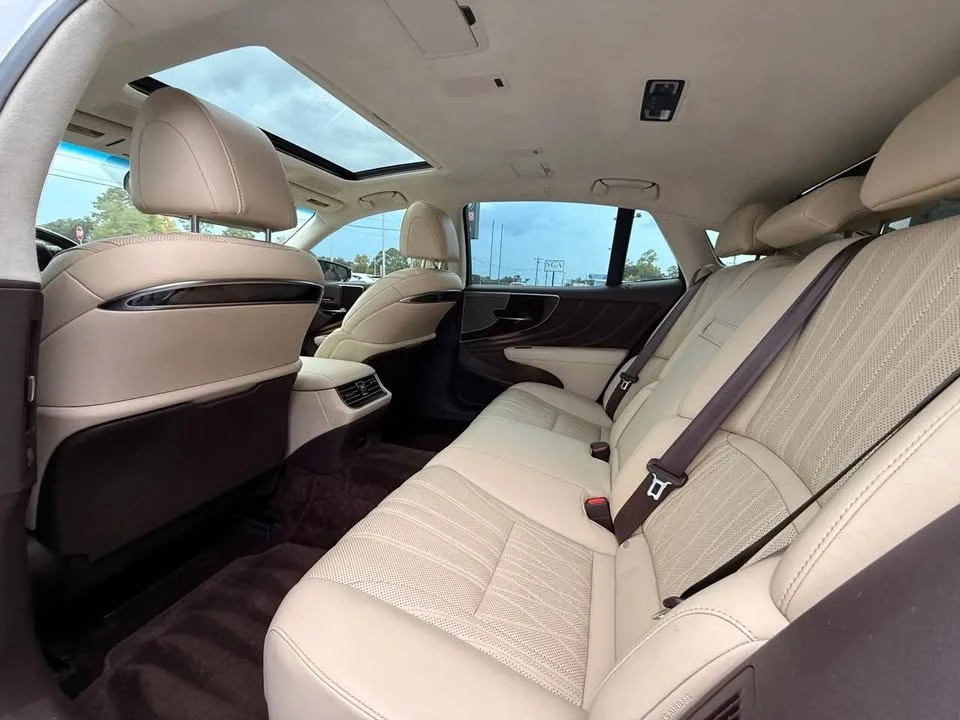 2019 Lexus LS 5th Gen - Image 10 of 20