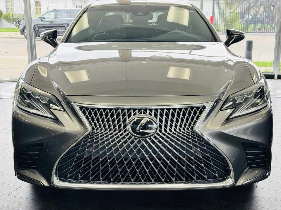 2019 Lexus LS 5th Gen - Image 14 of 31