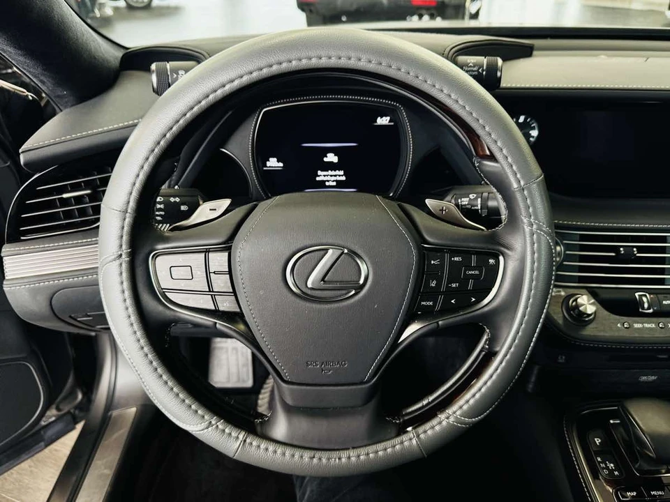 2019 Lexus LS 5th Gen - Image 30 of 31