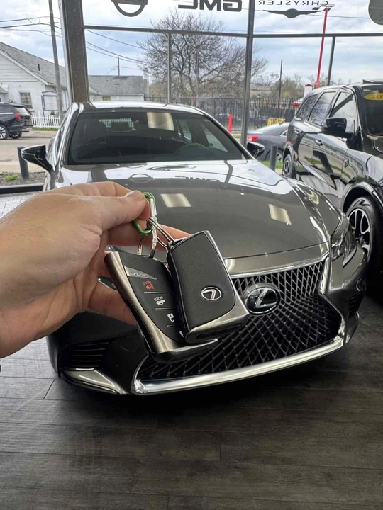 2019 Lexus LS 5th Gen - Image 18 of 31