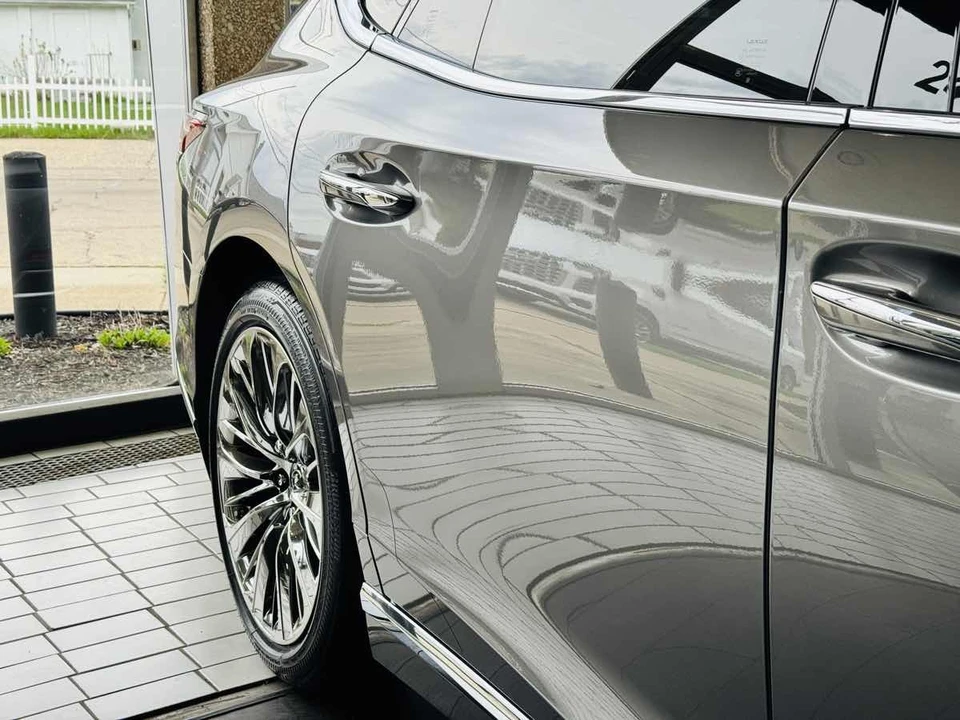 2019 Lexus LS 5th Gen - Image 5 of 31