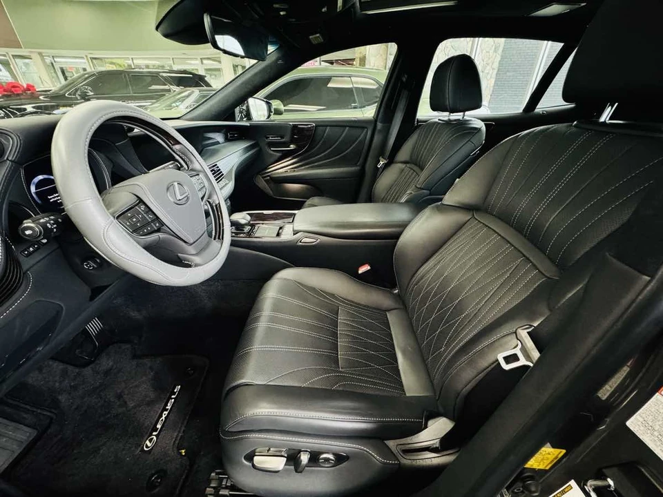 2019 Lexus LS 5th Gen - Image 19 of 31