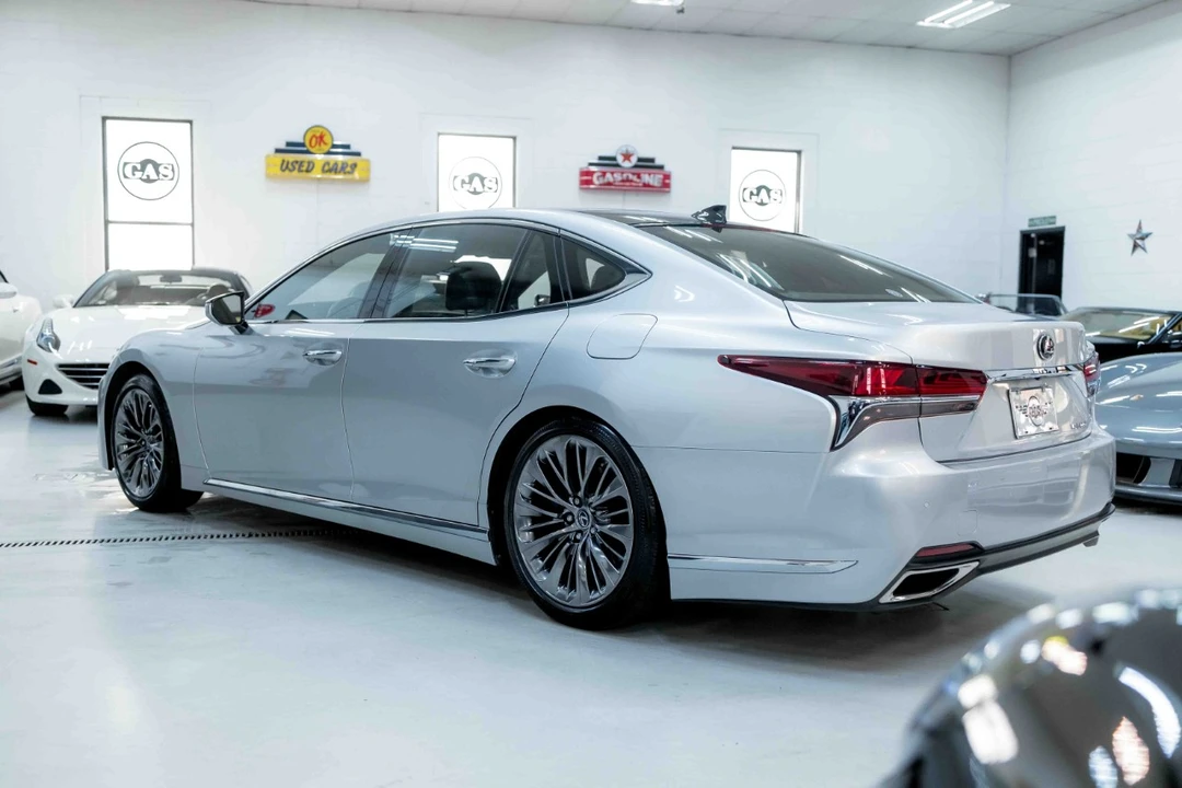 2019 Lexus LS 5th Gen - Image 10 of 12
