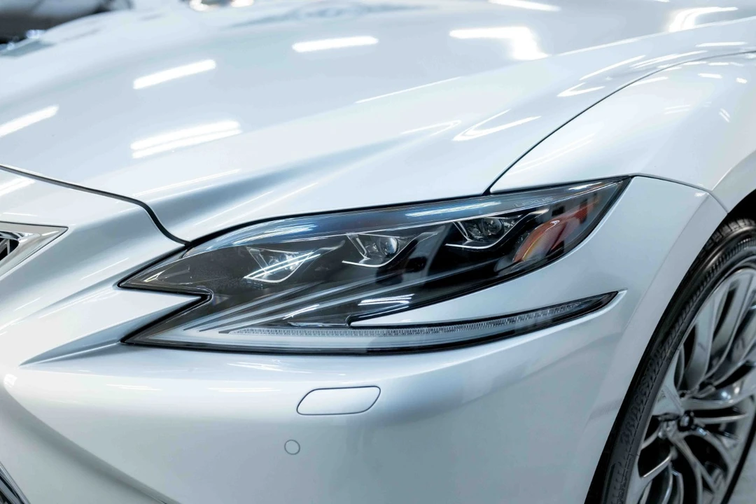 2019 Lexus LS 5th Gen - Image 12 of 12