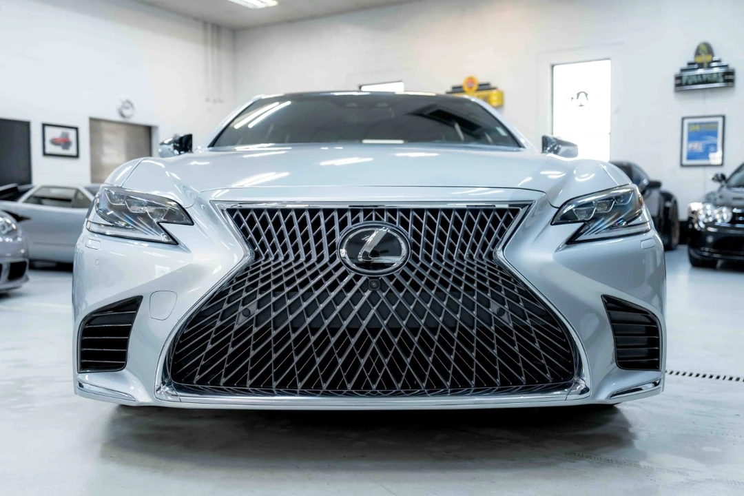 2019 Lexus LS 5th Gen - Image 5 of 12