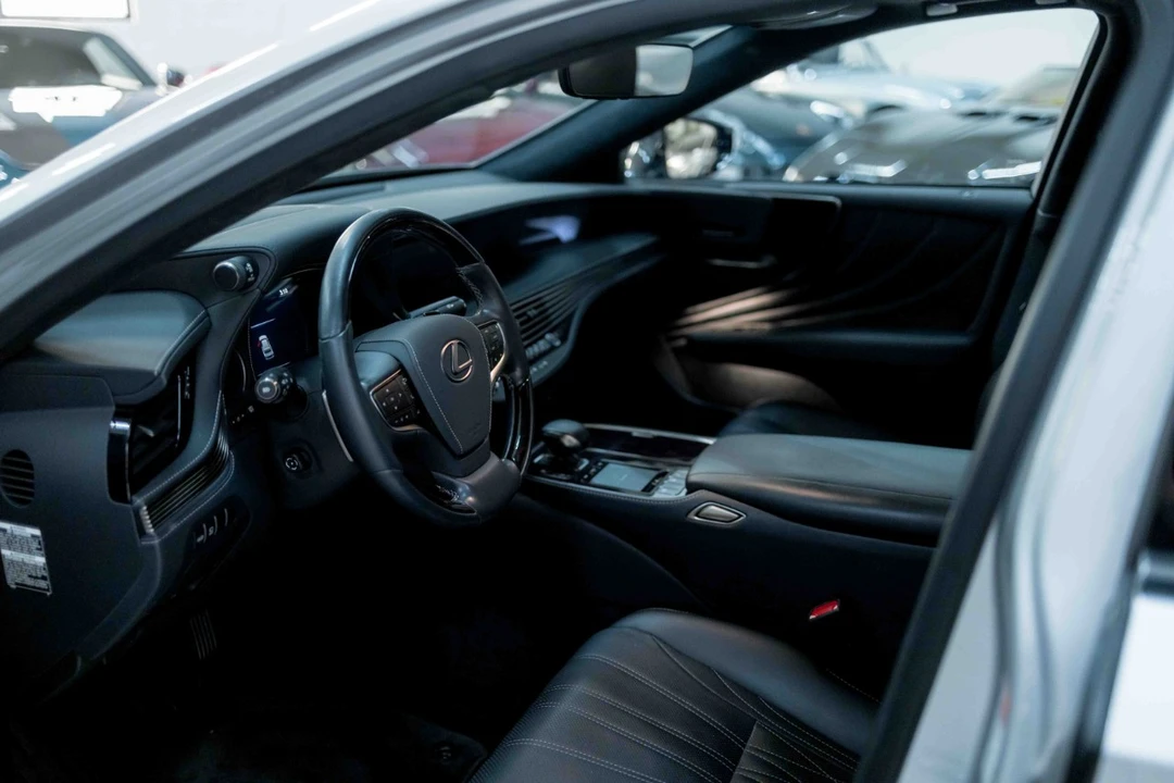 2019 Lexus LS 5th Gen - Image 2 of 12