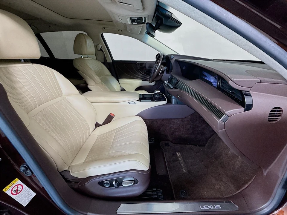 2019 Lexus LS 5th Gen - Image 8 of 24