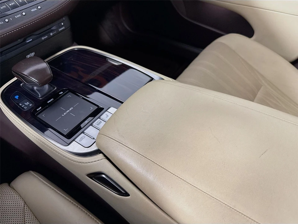 2019 Lexus LS 5th Gen - Image 8 of 31
