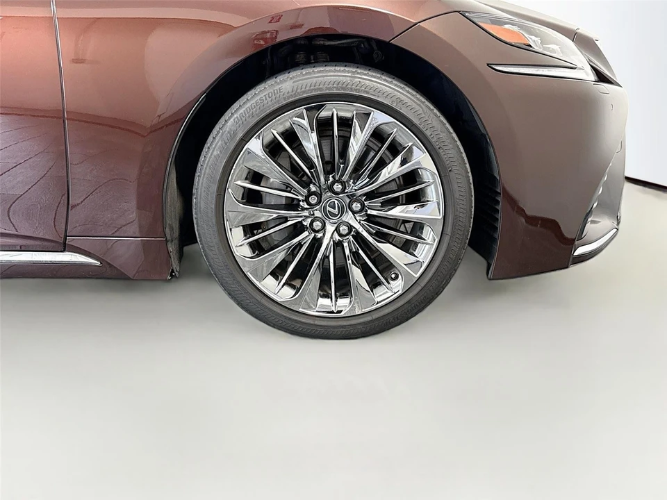 2019 Lexus LS 5th Gen - Image 19 of 24
