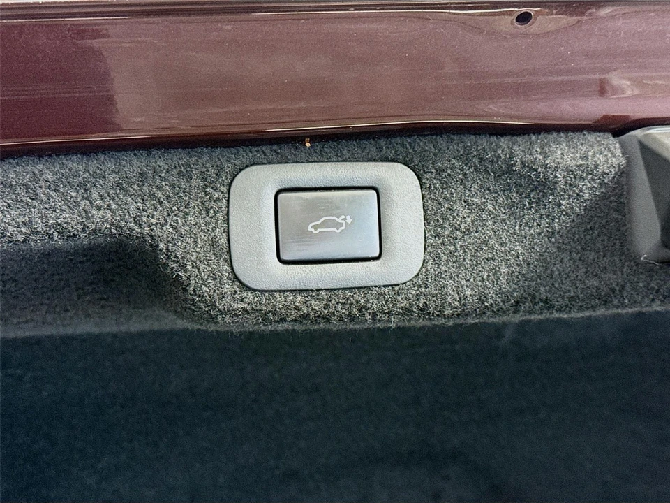 2019 Lexus LS 5th Gen - Image 22 of 31