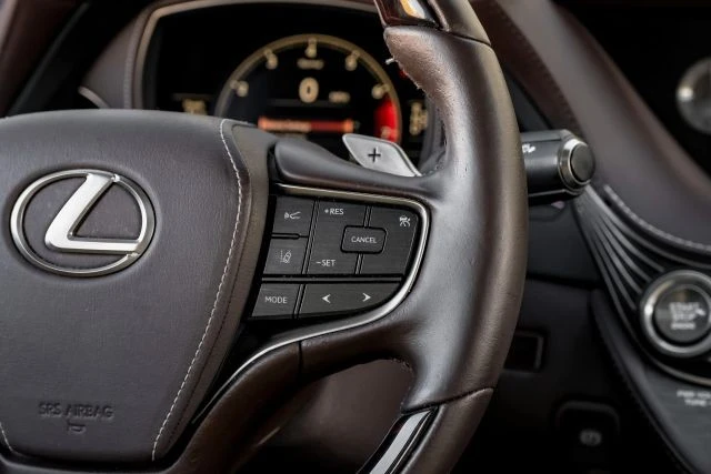 2019 Lexus LS 5th Gen - Image 20 of 21