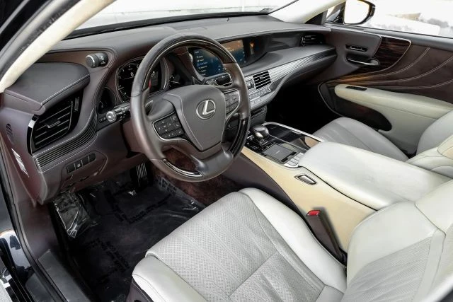 2019 Lexus LS 5th Gen - Image 3 of 31