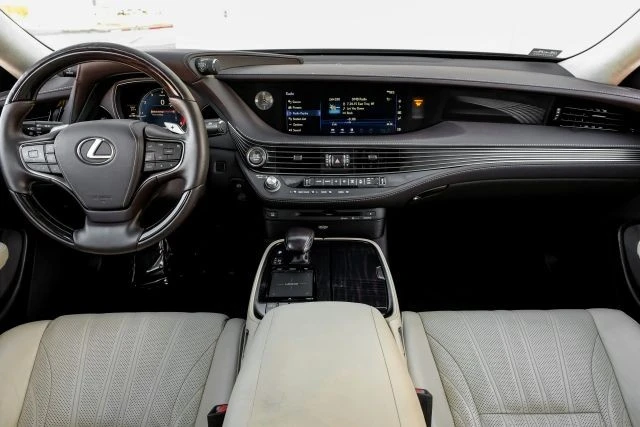 2019 Lexus LS 5th Gen - Image 16 of 21
