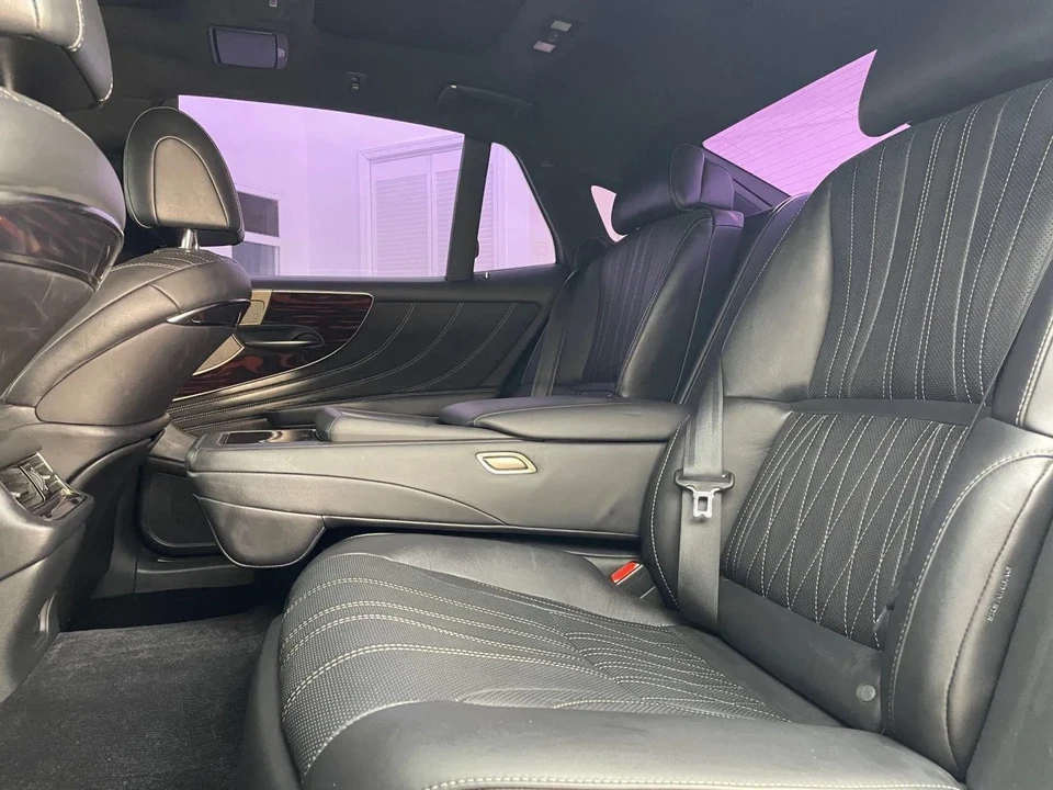 2019 Lexus LS 5th Gen - Image 15 of 21