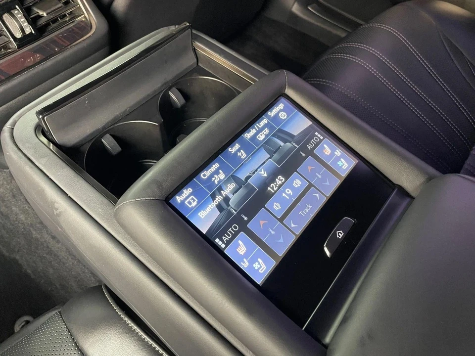 2019 Lexus LS 5th Gen - Image 17 of 21