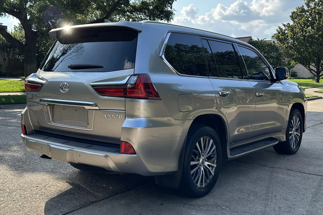 2019 Lexus LX 3rd Gen - Image 4 of 31