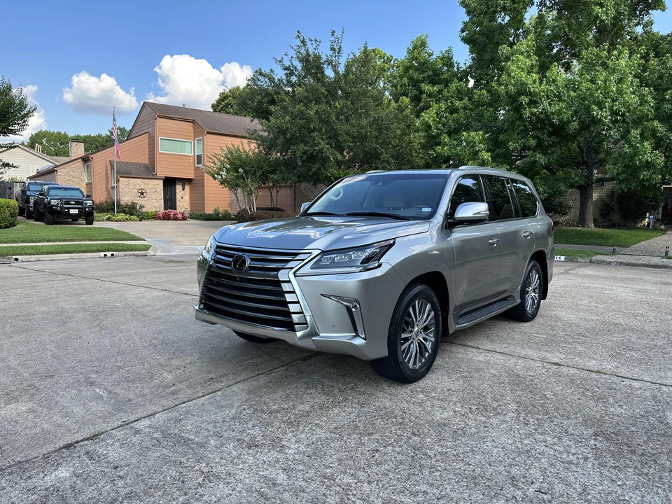 2019 Lexus LX 3rd Gen - Image 9 of 31