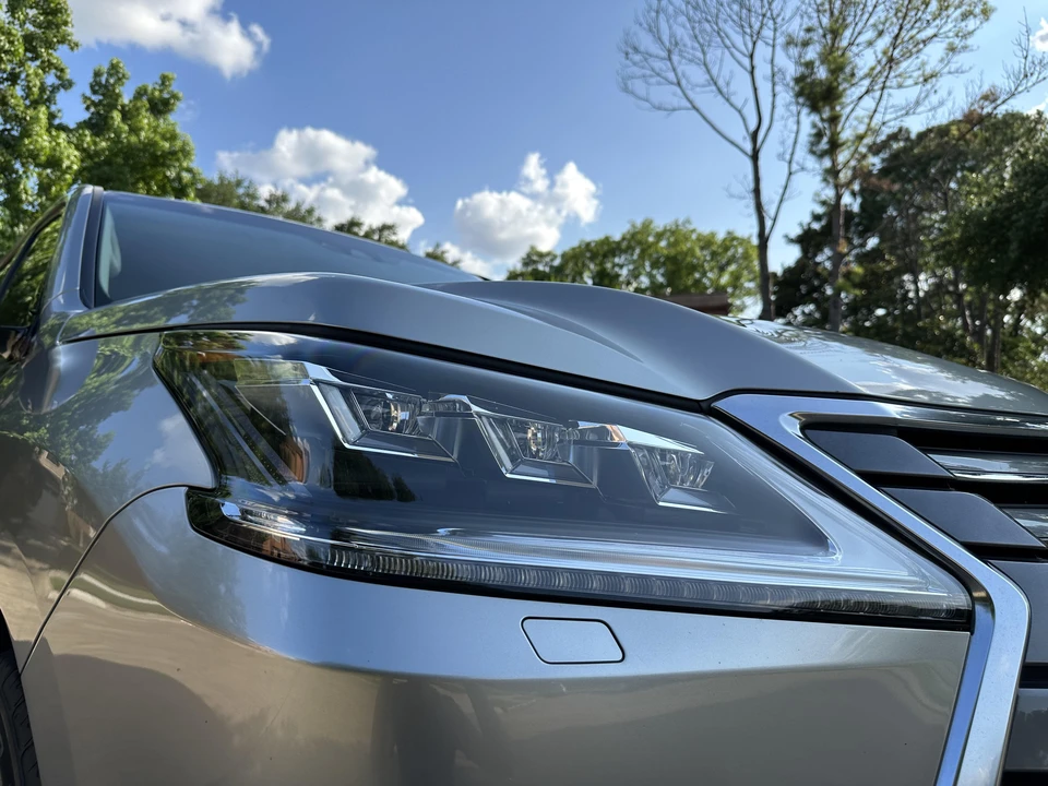 2019 Lexus LX 3rd Gen - Image 16 of 31