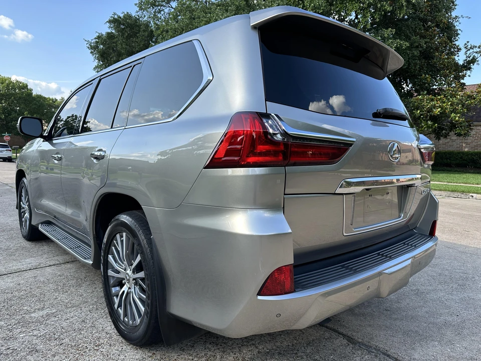 2019 Lexus LX 3rd Gen - Image 11 of 31