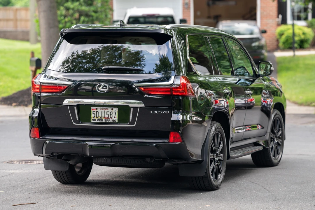 2019 Lexus LX 3rd Gen - Image 7 of 31
