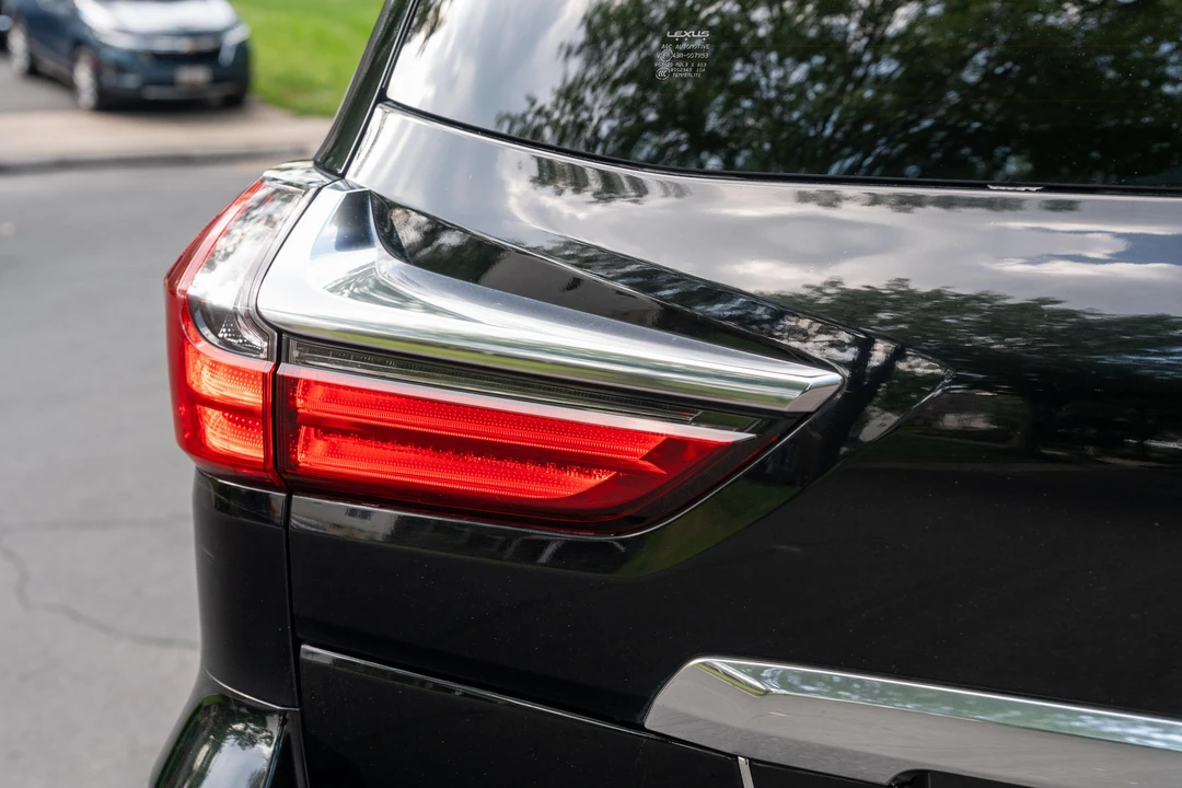2019 Lexus LX 3rd Gen - Image 21 of 31
