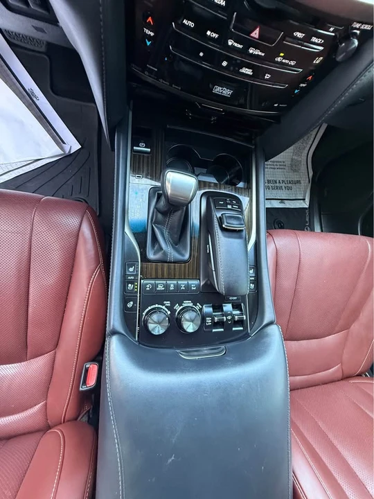 2019 Lexus LX 3rd Gen - Image 10 of 11