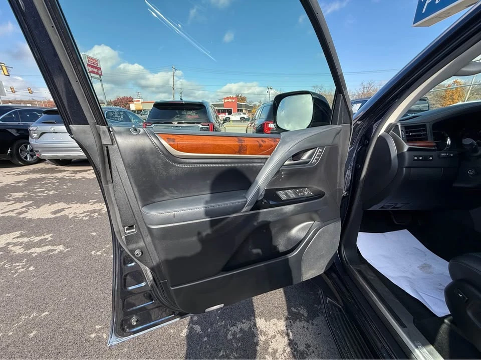 2019 Lexus LX 4th Gen - Image 11 of 15