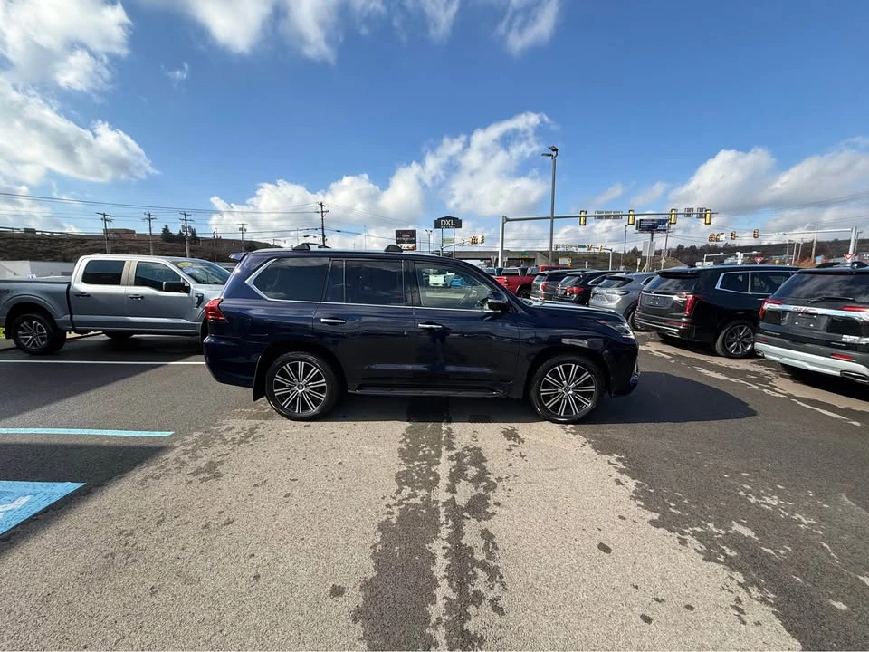 2019 Lexus LX 4th Gen - Image 5 of 15