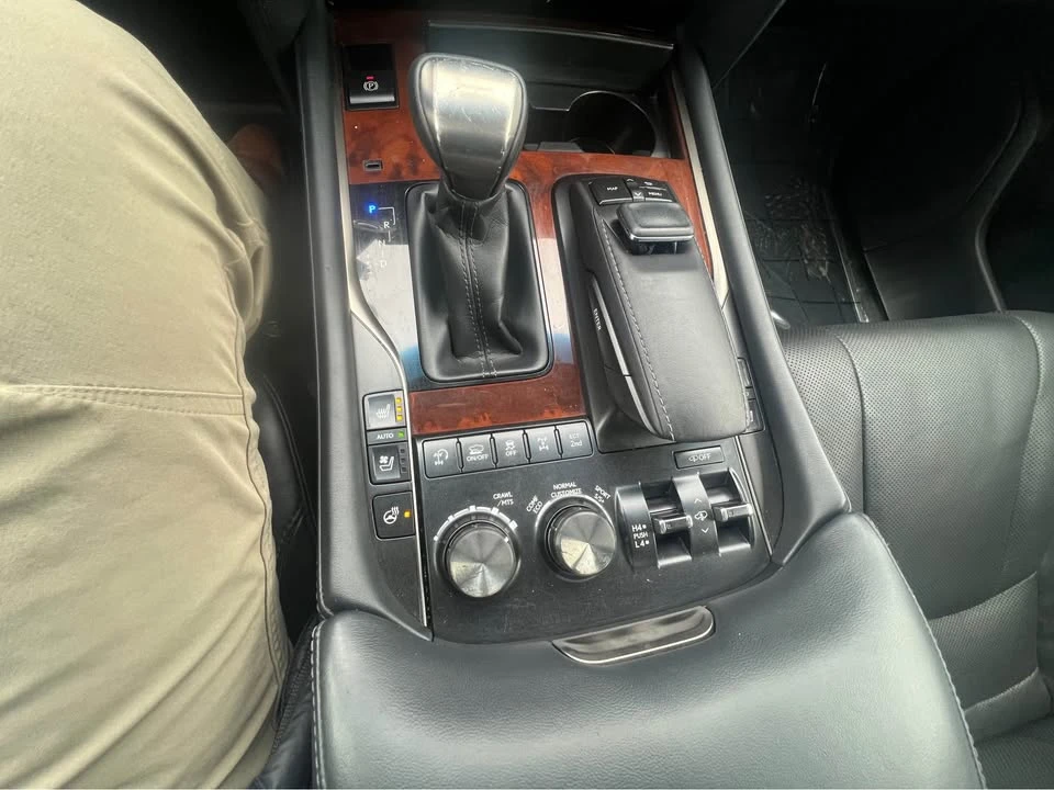 2019 Lexus LX 3rd Gen - Image 14 of 20