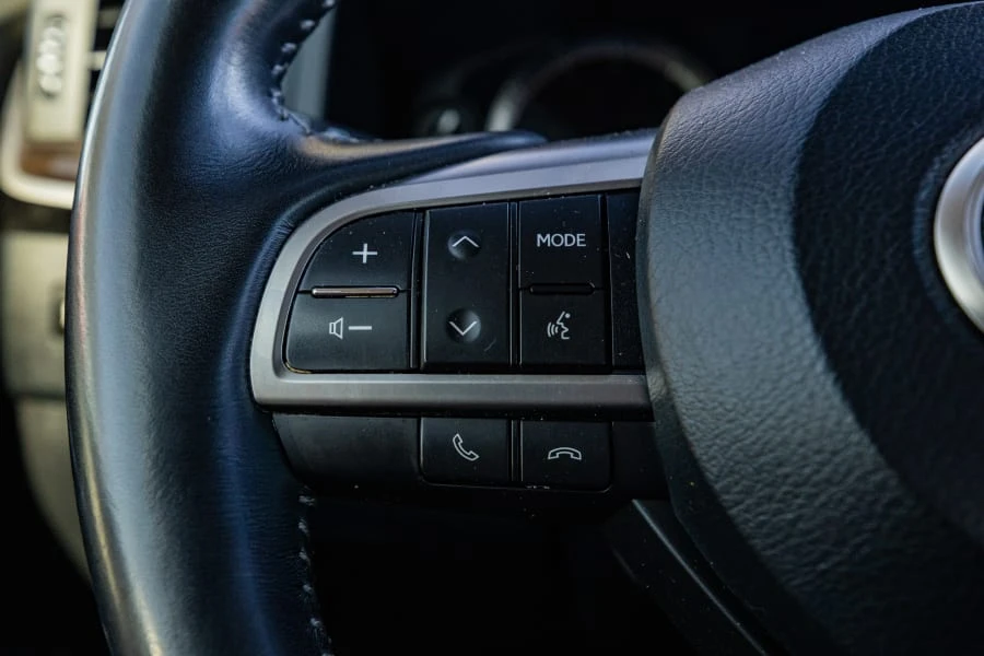 2019 Lexus LX 3rd Gen - Image 26 of 31