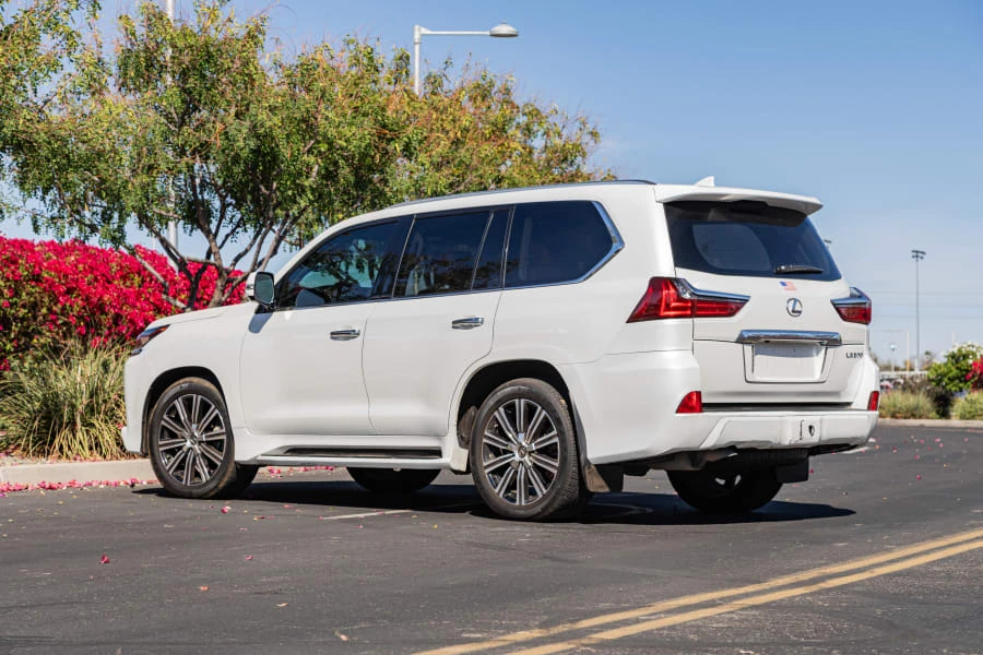 2019 Lexus LX 3rd Gen - Image 7 of 31