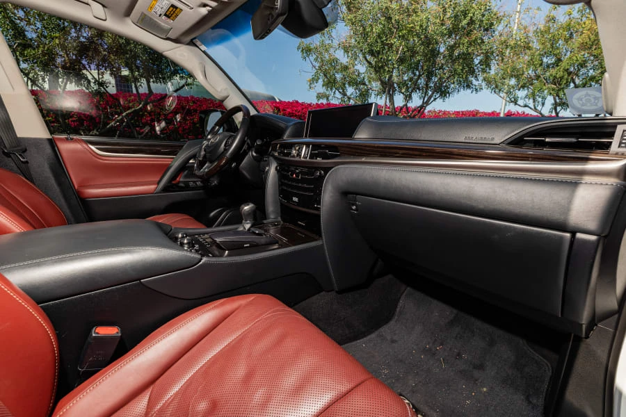 2019 Lexus LX 3rd Gen - Image 25 of 31