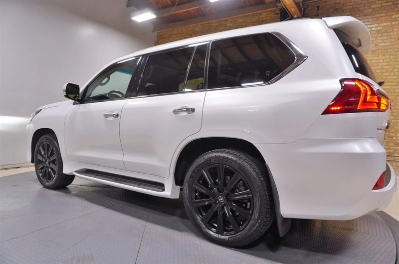 2019 Lexus LX 3rd Gen - Image 17 of 21