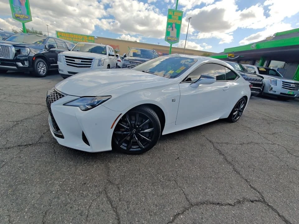 2019 Lexus RC - Image 9 of 20