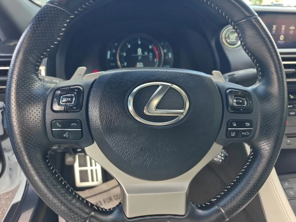 2019 Lexus RC - Image 6 of 20