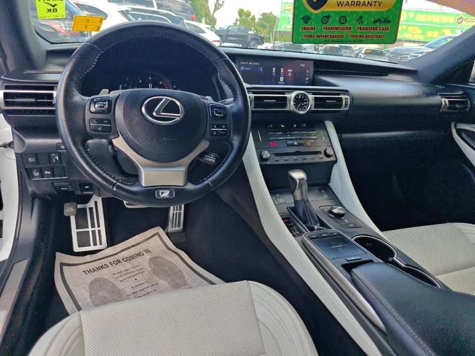 2019 Lexus RC - Image 2 of 20