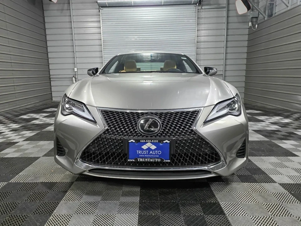 2019 Lexus RC - Image 3 of 12