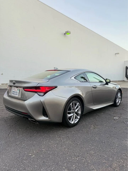 2019 Lexus RC - Image 4 of 12
