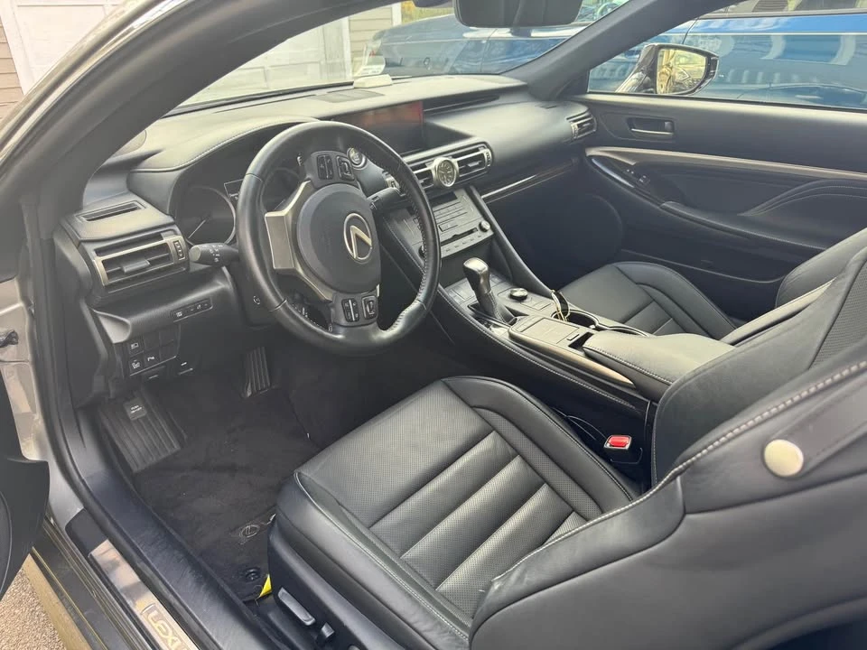 2019 Lexus RC - Image 5 of 5