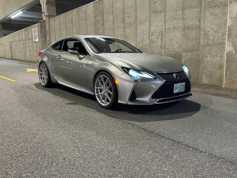 2019 Lexus RC - Image 4 of 5