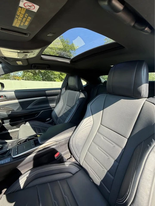 2019 Lexus RC - Image 7 of 8