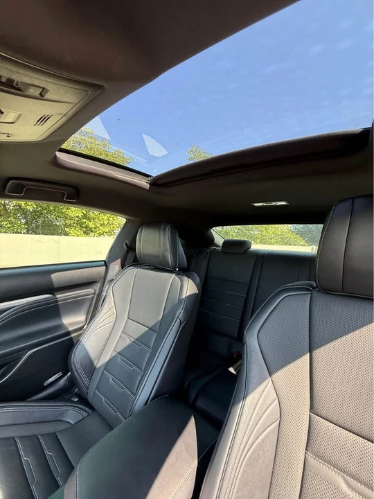 2019 Lexus RC - Image 6 of 8