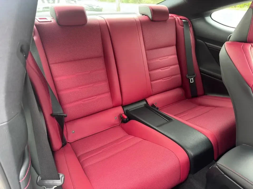 2019 Lexus RC - Image 10 of 20