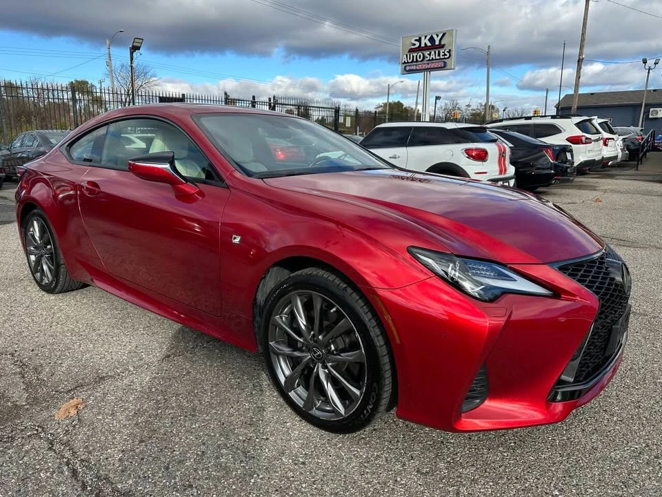 2019 Lexus RC - Image 2 of 19